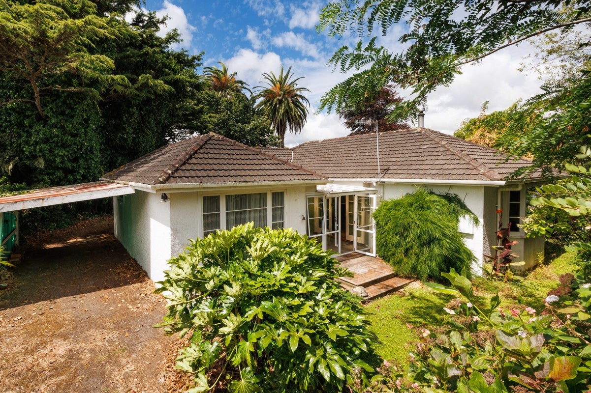 103 Manawatu Street, Hokowhitu, Palmerston North - Carousel 1
