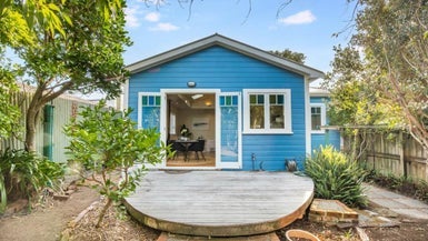 27 Hinau Street, Eastbourne, Lower Hutt - Carousel 1