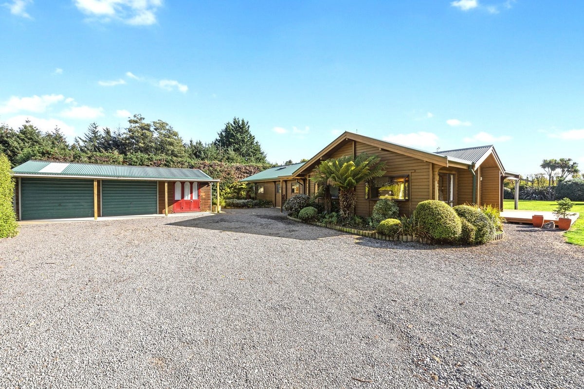 36 Irvines Road, Leeston - Carousel 14