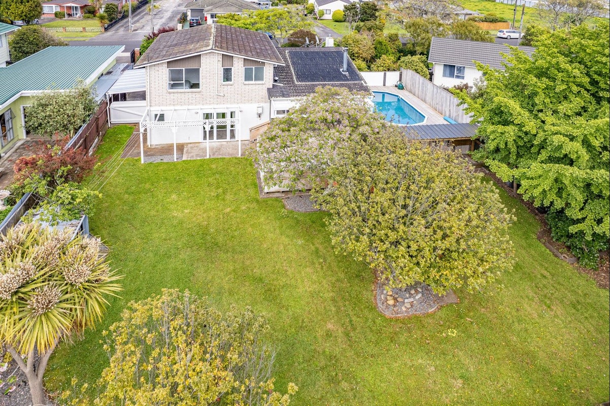 14 Somerset Road, Springvale, Whanganui - Carousel 2
