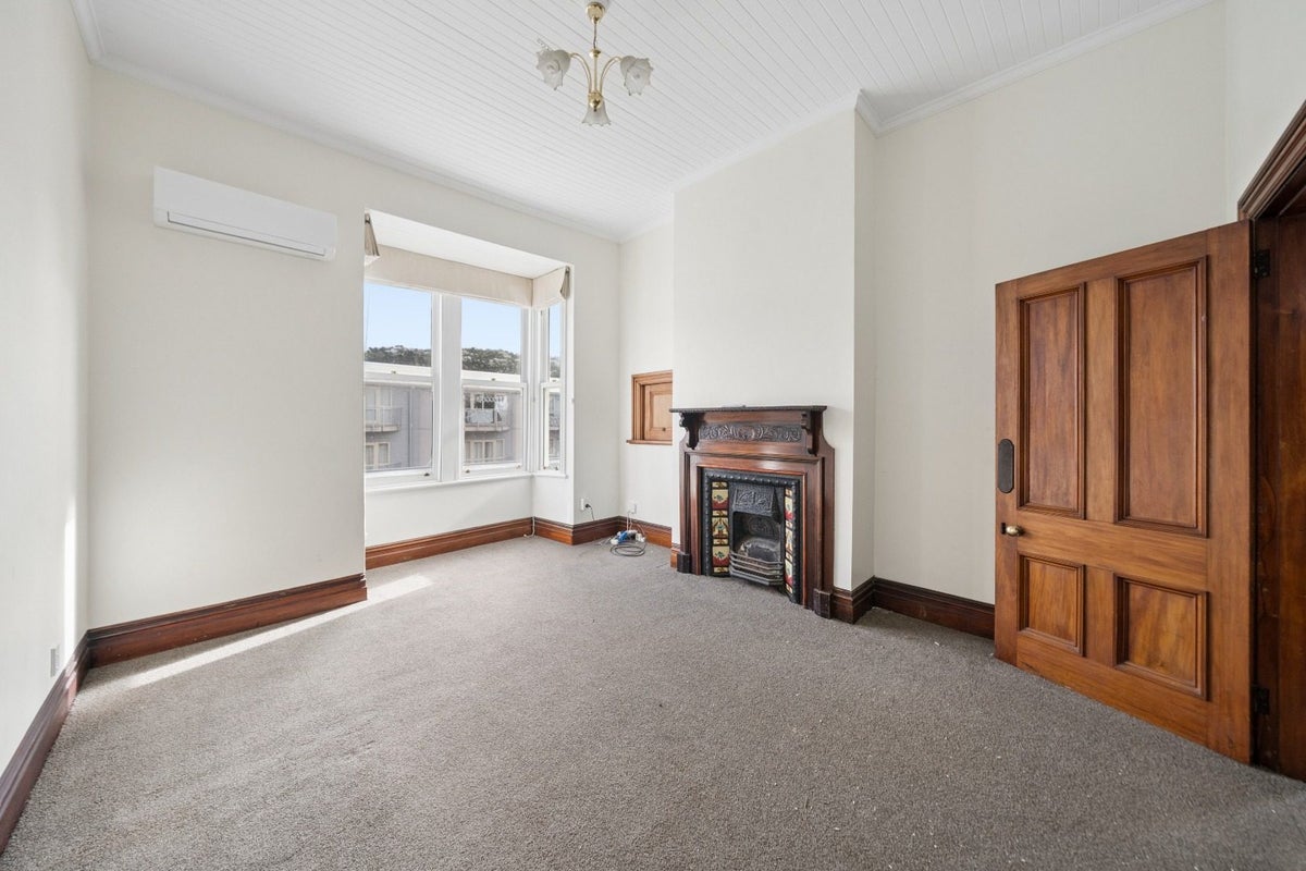 64 Herald Street, Berhampore, Wellington - Carousel 2