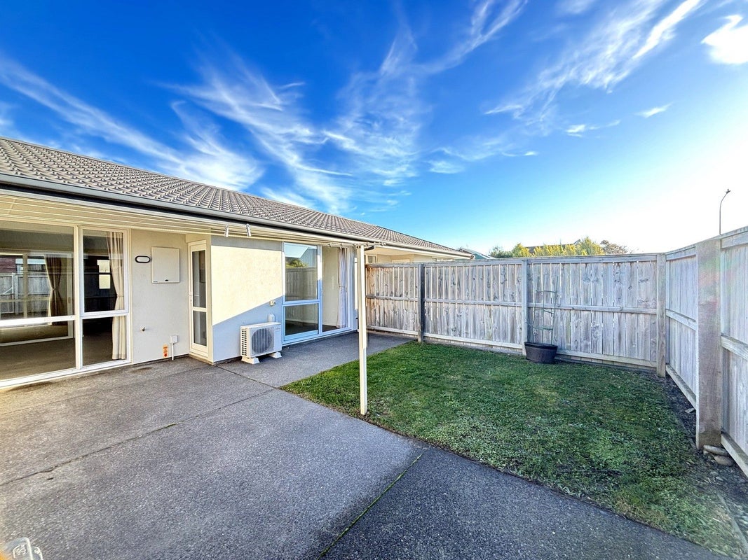 2/84 Barbour Street, Waltham, Christchurch - Carousel 1