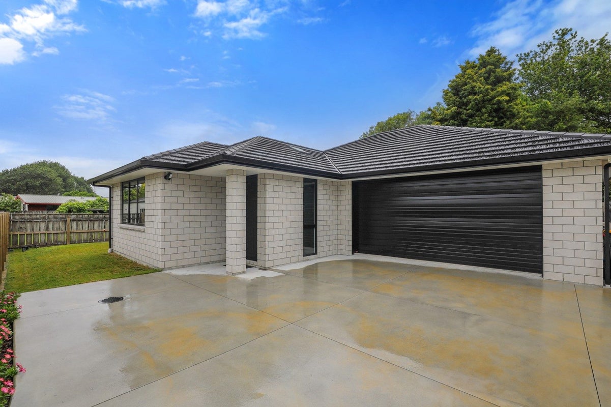 12B Uta Street, Utuhina, Rotorua - Carousel 1