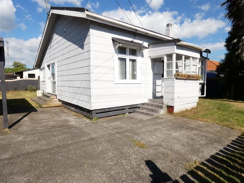 281 Porchester Road, Takanini, Auckland - Carousel 1