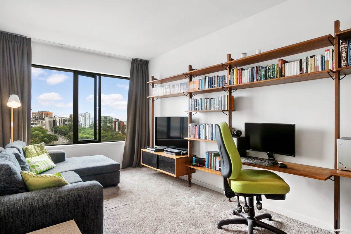 504/145 Symonds Street, Newton, Auckland - Carousel 1
