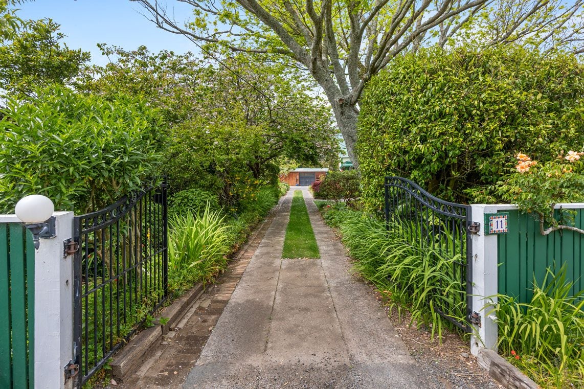 11 Townsend Road, Paraite, New Plymouth - Carousel 28