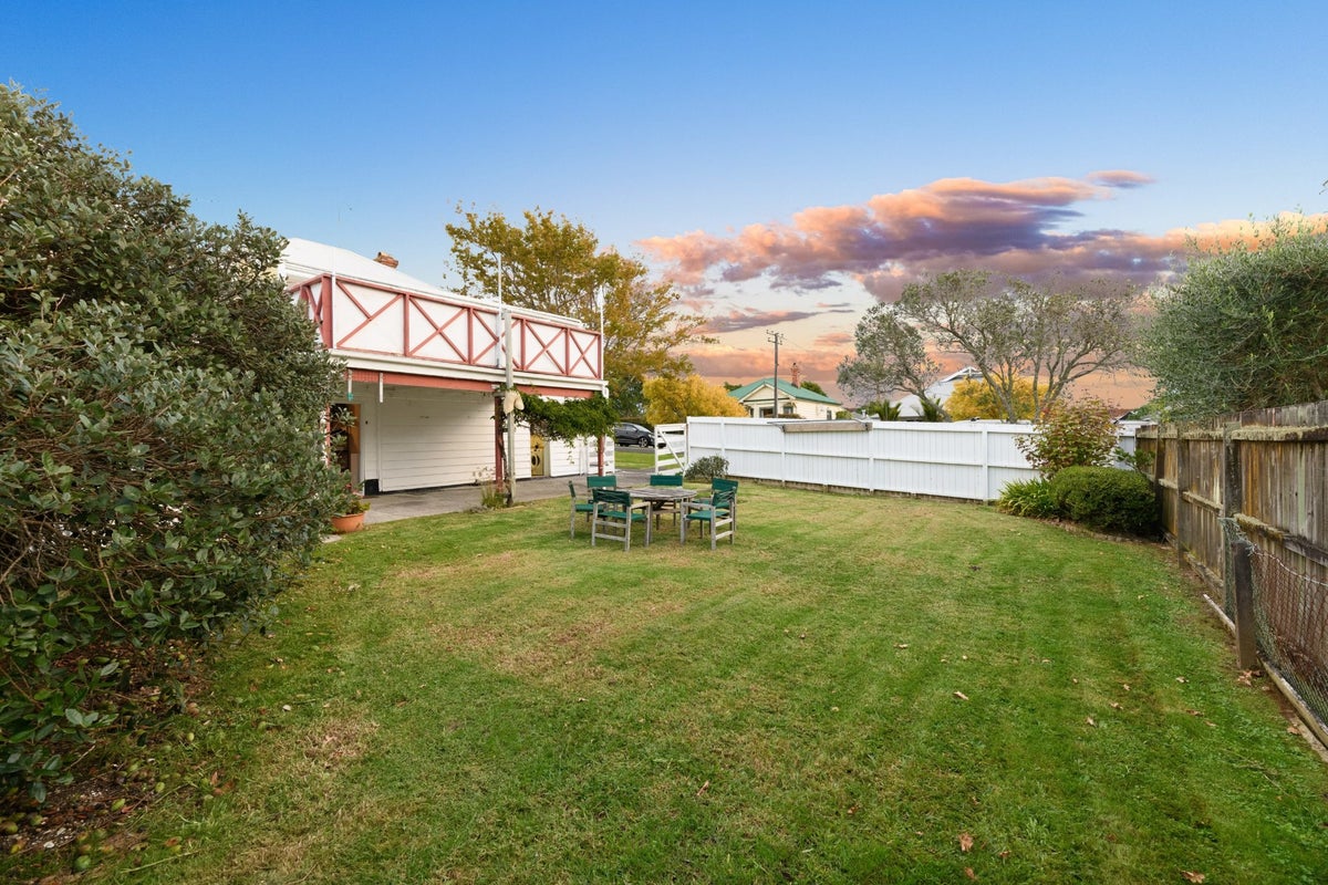 22 Abbotsford Terrace, Devonport, Auckland - Carousel 2