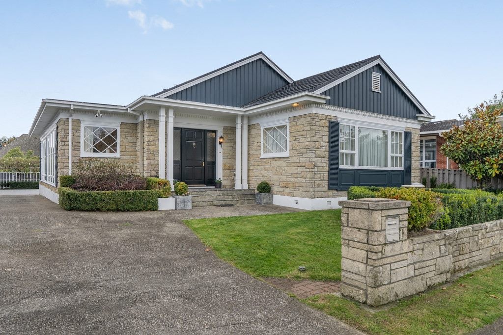 46 Wai-Iti Crescent, Woburn, Lower Hutt - Carousel 1