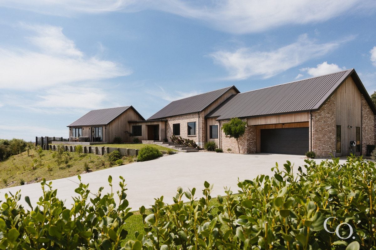 42 Te Auhi Way, Welcome Bay, Tauranga, Bay Of Plenty - Carousel 1