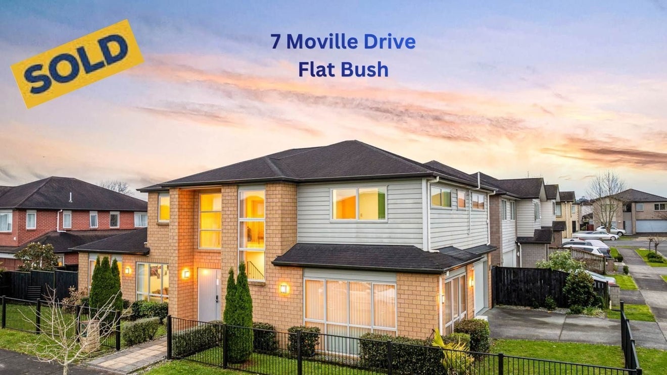 7 Moville Drive, Flat Bush, Auckland - Carousel 1
