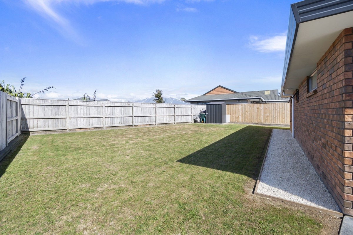 42 Peter Hall Drive, Kelvin Grove, Palmerston North - Carousel 28