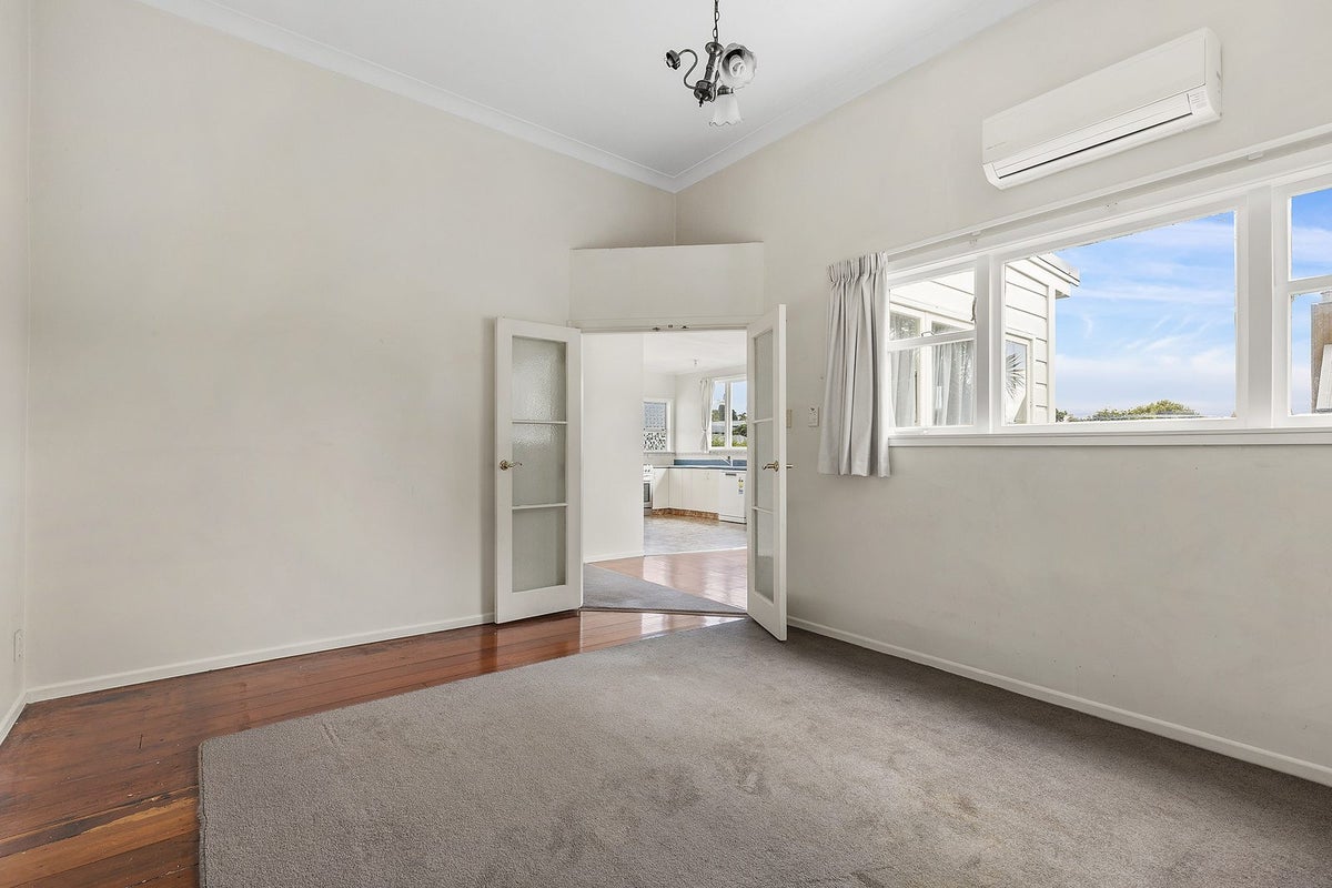 32 Hall Street, Newtown, Wellington - Carousel 2