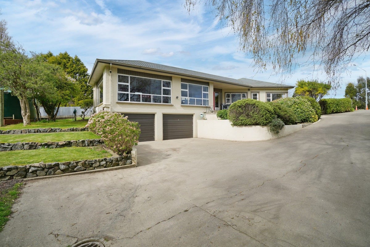 687 North Road, Lorneville, Invercargill - Carousel 1