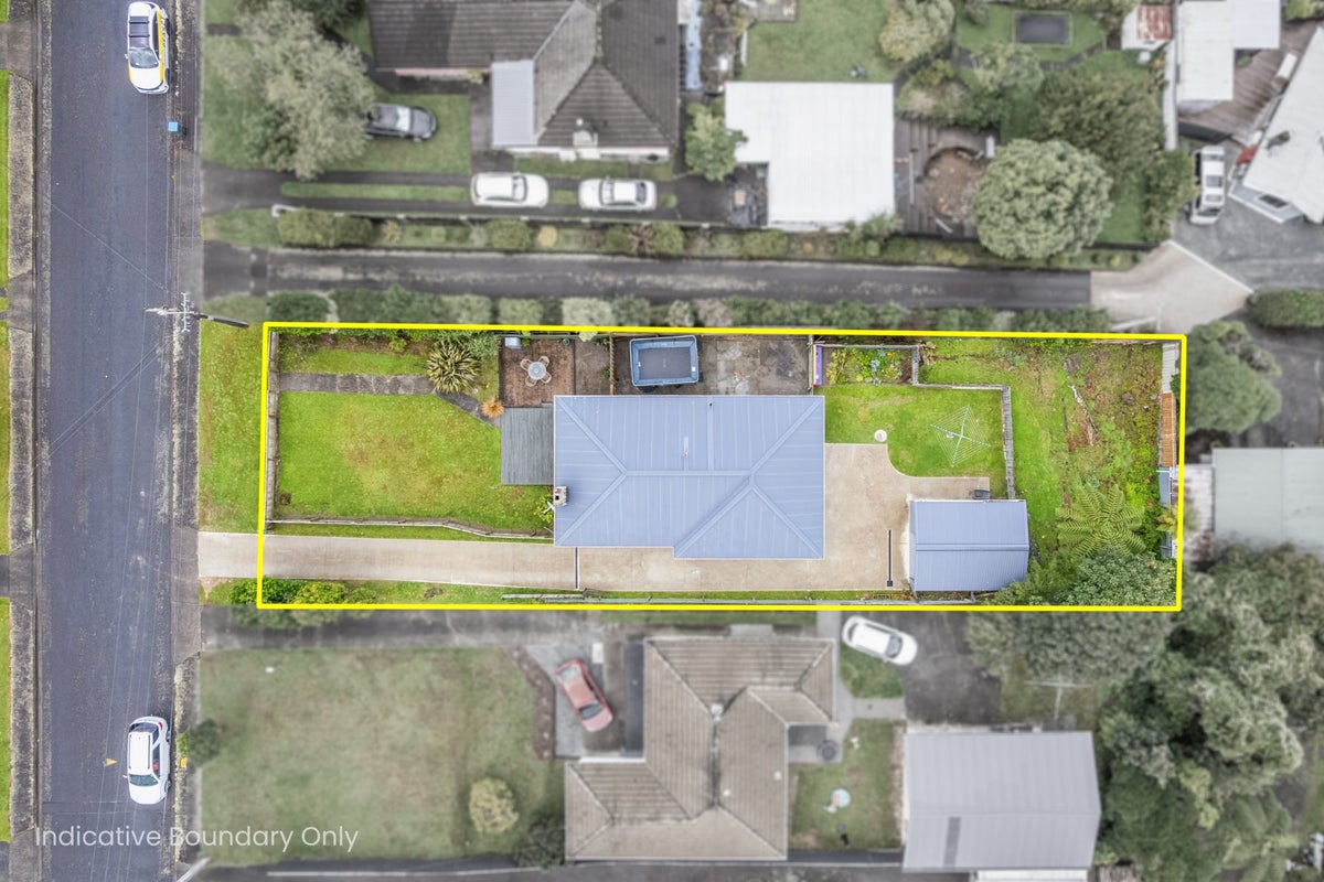 22 Gillespies Road, Birchville, Upper Hutt - Carousel 25