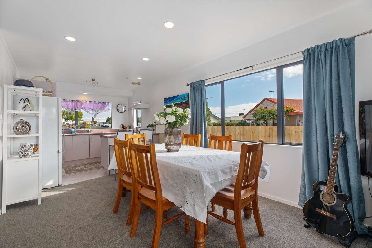 15 Churchill Terrace, Waiuku, Waiuku - Carousel 2