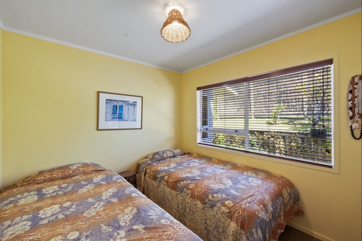 8A Wairahi Road, Langs Beach, Waipu - Carousel 23