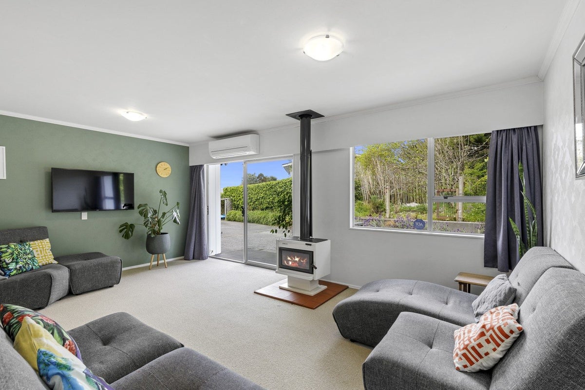 53A Cedar Street, Maungaraki, Lower Hutt - Carousel 2