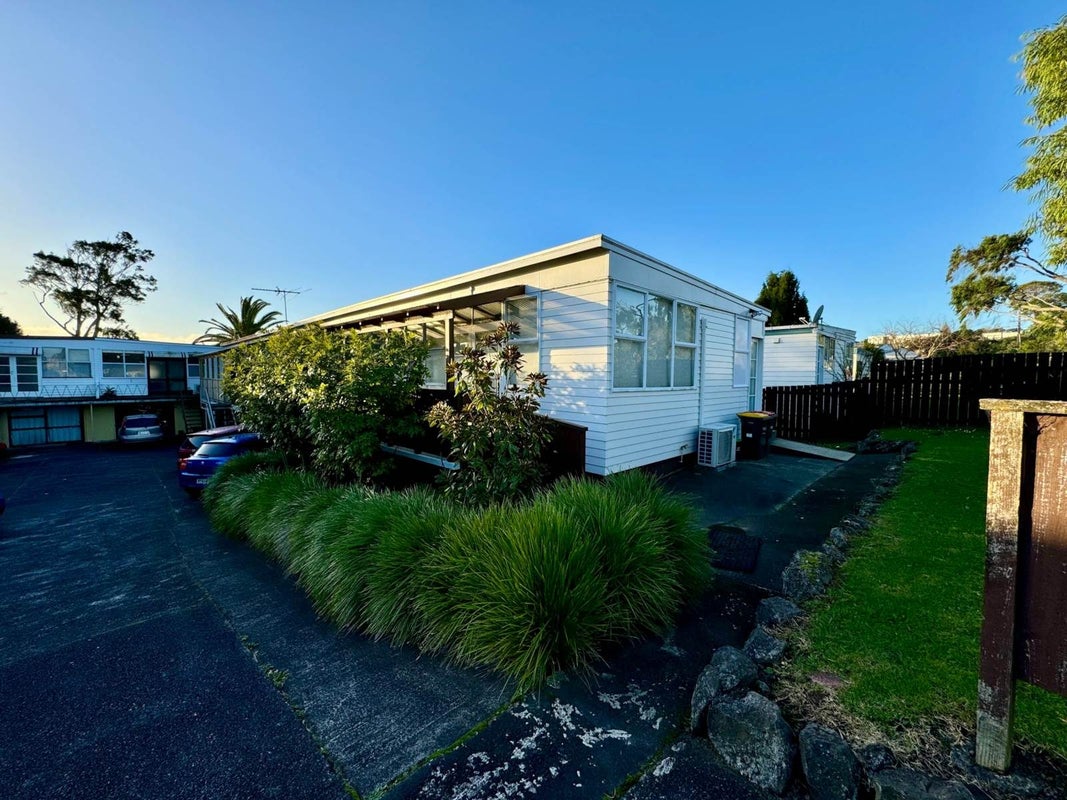 6/29 Wingate Street, Avondale, Auckland - Carousel 11