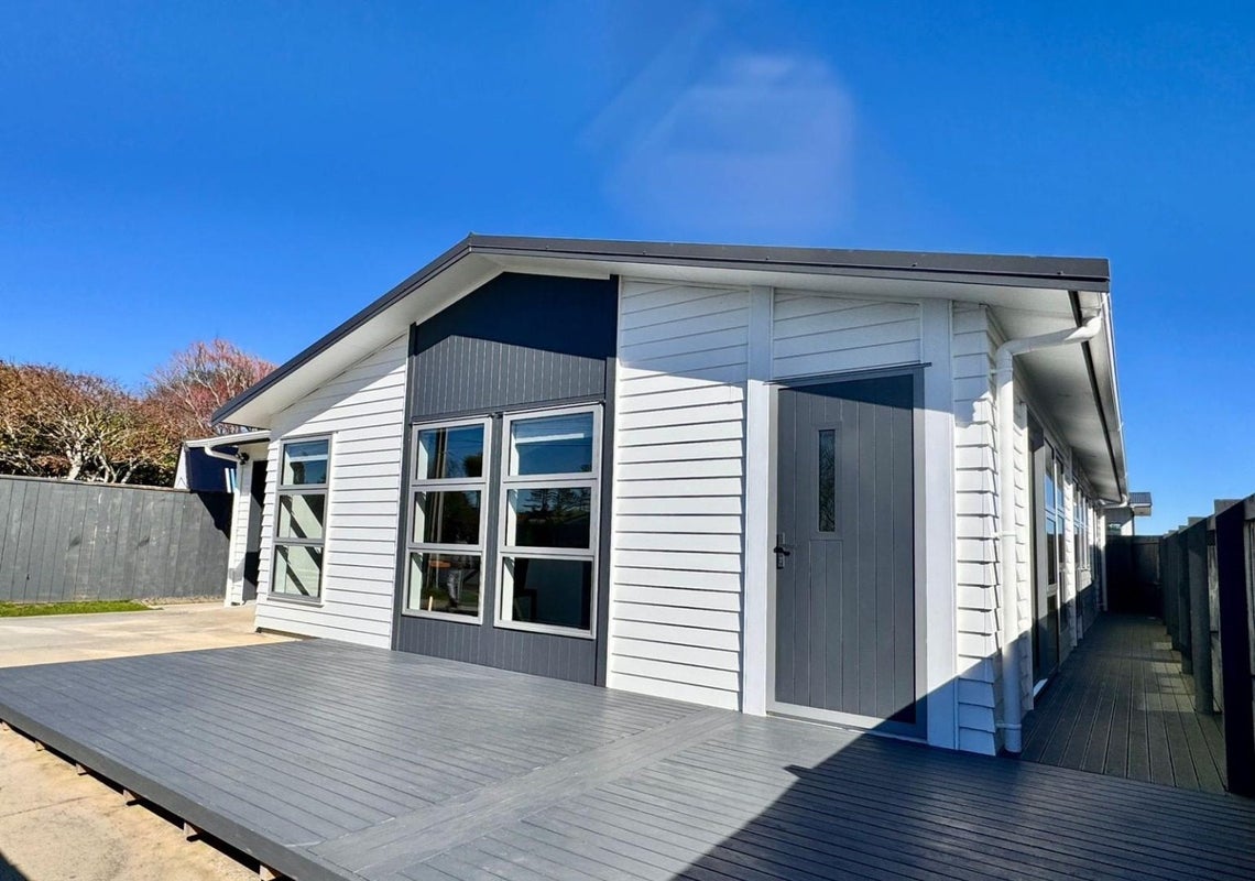 84A Queens Road, Glen Avon, New Plymouth - Carousel 17