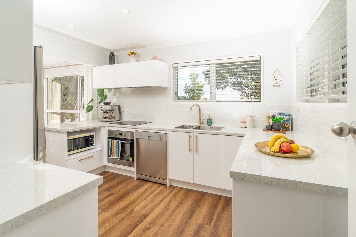 109 John Sims Drive, Johnsonville, Wellington - Carousel 2
