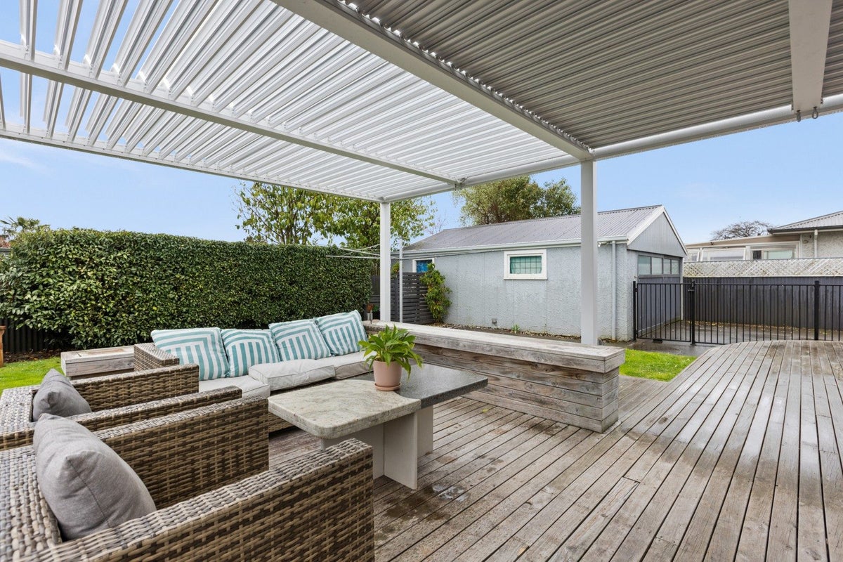402 Frimley Place, Frimley, Hastings - Carousel 16