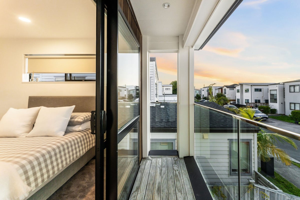 35 Lockheed Street, Hobsonville, Auckland - Carousel 2