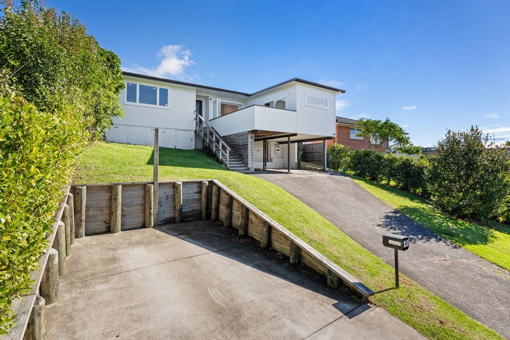 12 Nutsey Avenue, Northcote, Auckland - Carousel 2