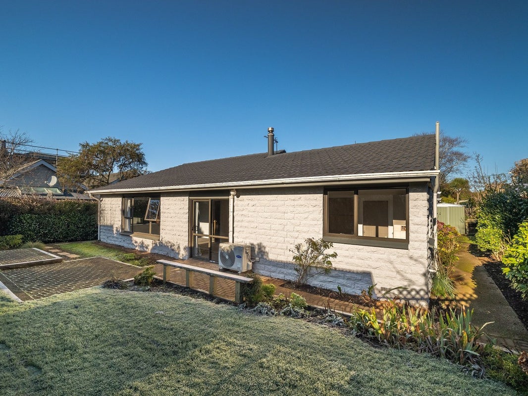 6B Bright Street, Belleknowes, Dunedin - Carousel 1