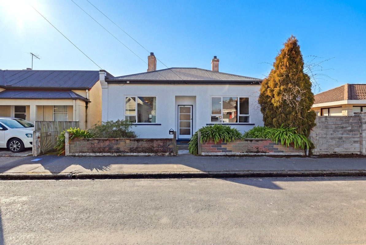 31 Pencarrow Street, Caversham, Dunedin - Carousel 2