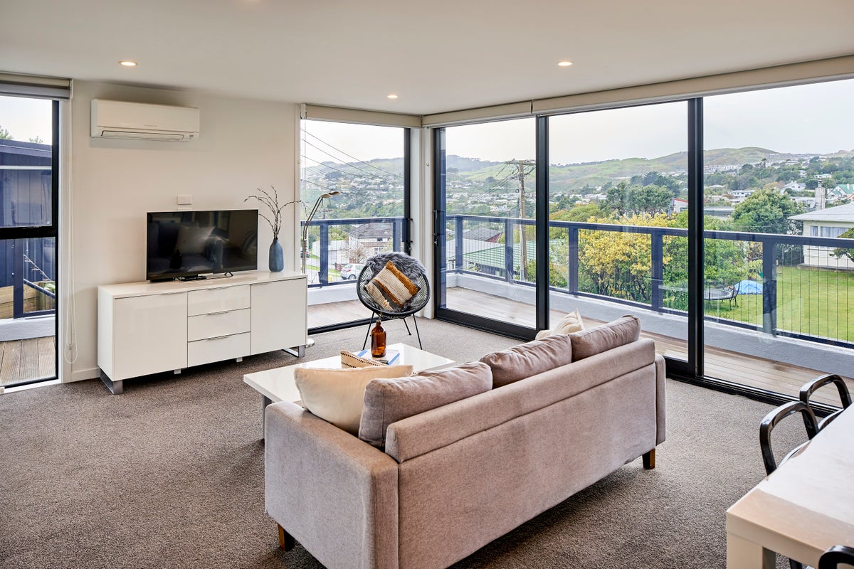 47 Bassett Road, Johnsonville, Wellington - Carousel 2