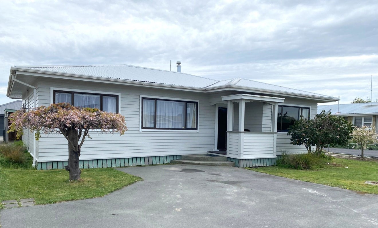 43 Hutcheson Street, Mayfield, Blenheim - Carousel 1
