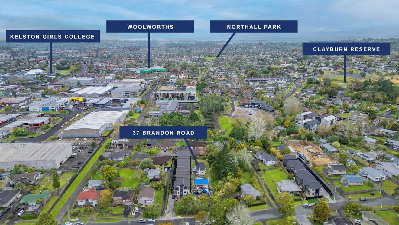 37 Brandon Road, Glen Eden, Auckland - Carousel 7