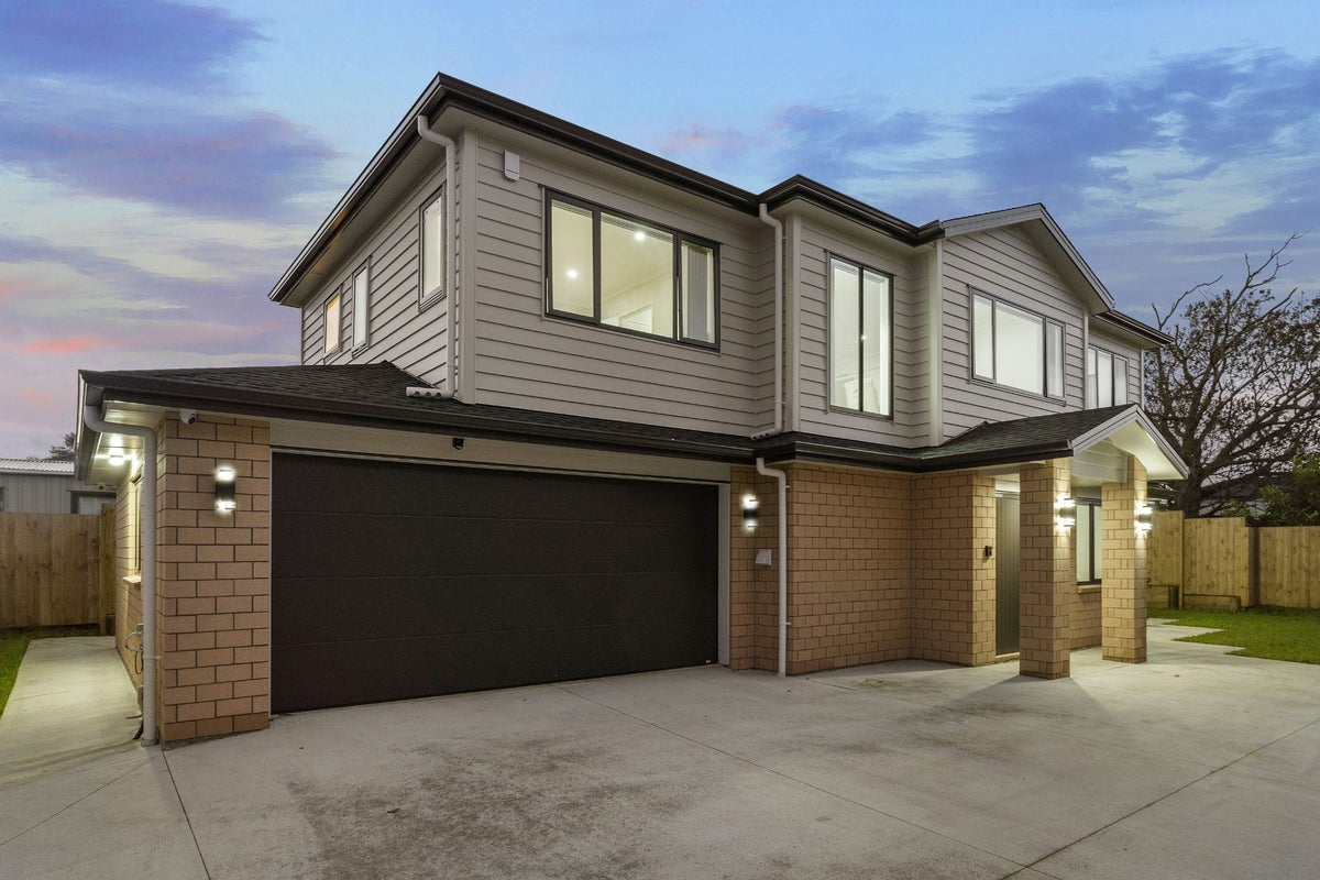79A Hastie Avenue, Mangere Bridge, Auckland - Carousel 1