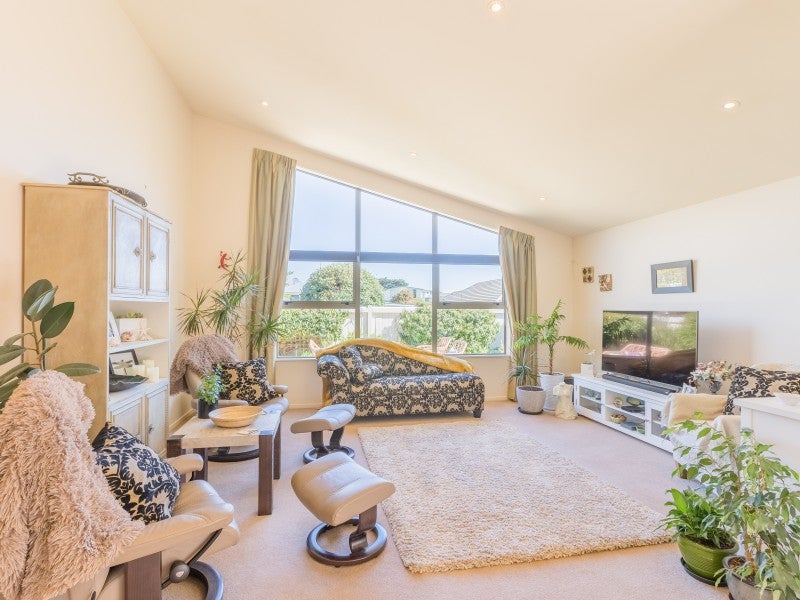 4B Huia Road, Raumati Beach, Paraparaumu - Carousel 2