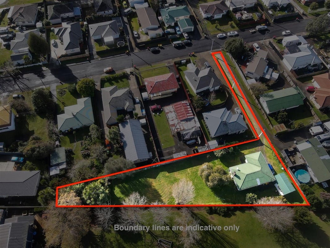 11 Greenhaven Avenue, Opaheke, Papakura - Carousel 14