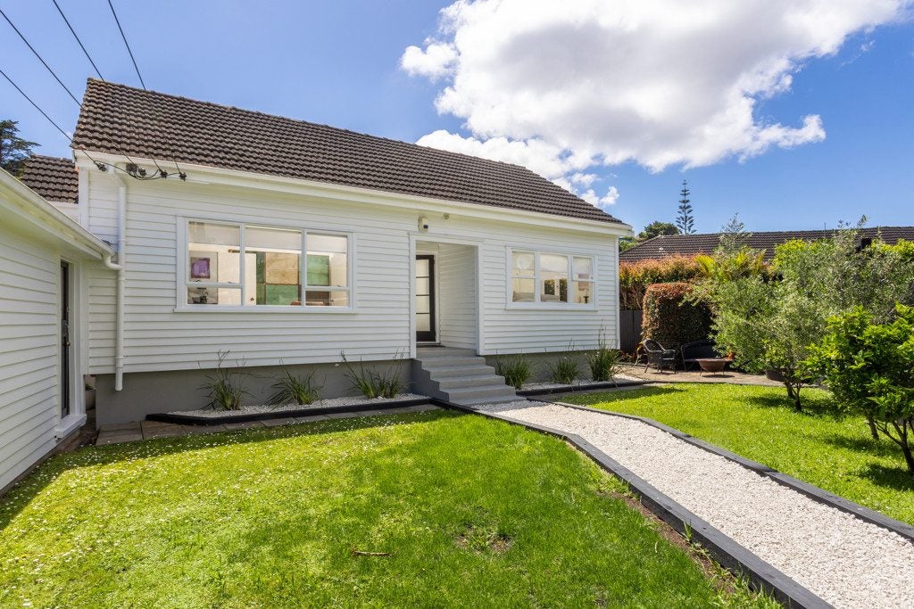46A Ivanhoe Road, Grey Lynn, Auckland - Carousel 1