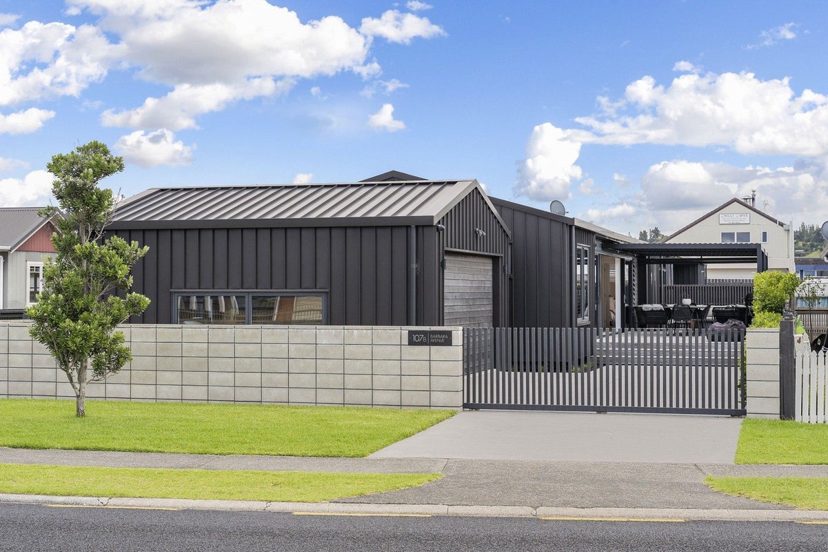107B Barbara Avenue, Whangamatā - Carousel 1