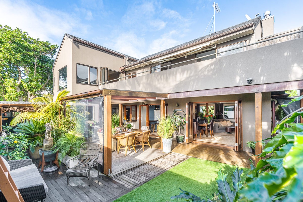 3/5 Campbell Road, Takapuna, Auckland - Carousel 1