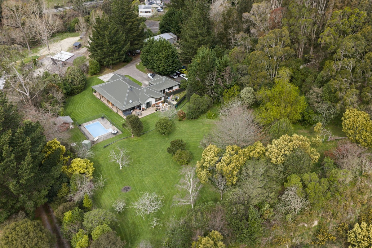 320 Aokautere Drive, Aokautere, Palmerston North, Manawatu / Whanganui - Carousel 22