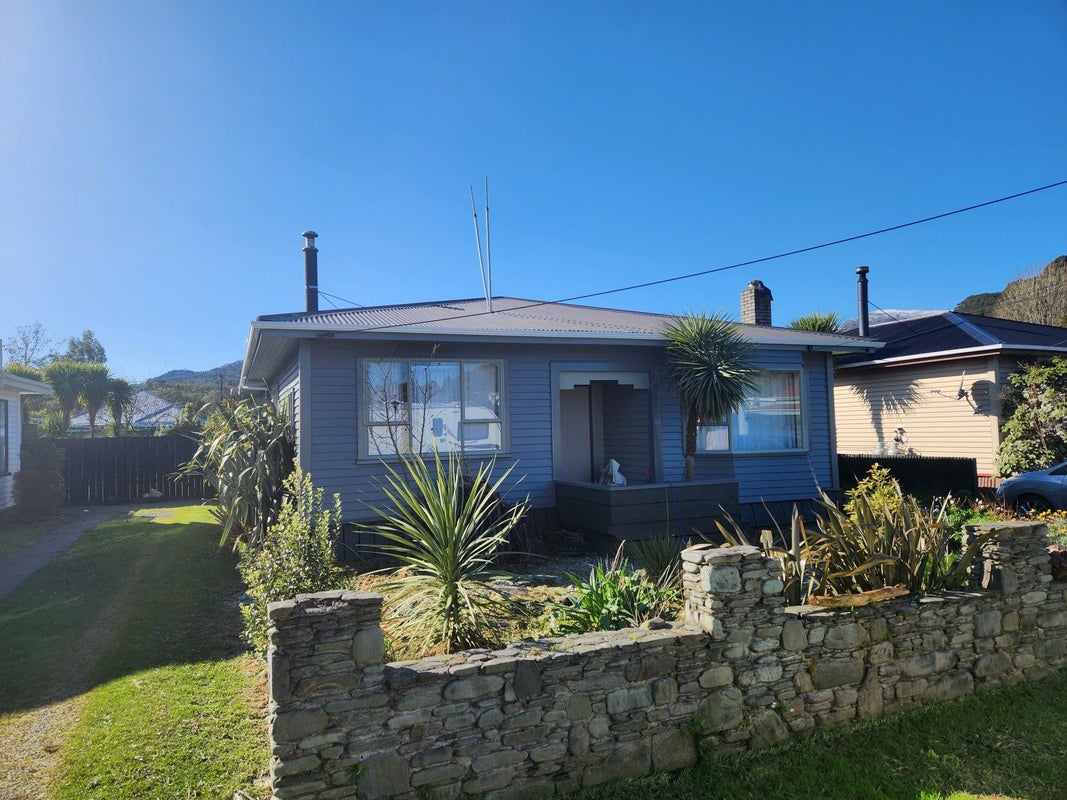 32 Inverness Street, Dunollie, Runanga - Carousel 1