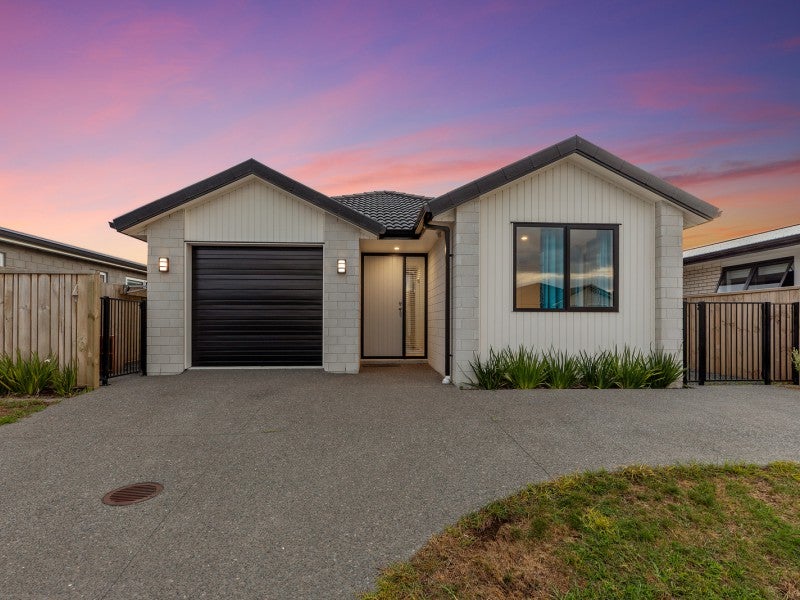 14 TE WHARO DRIVE - Carousel 1