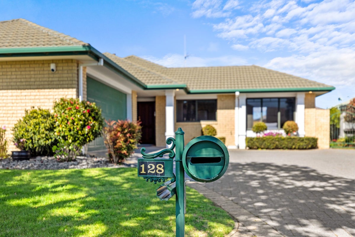 128 Grenada Street, Mount Maunganui, Mount Maunganui - Carousel 2