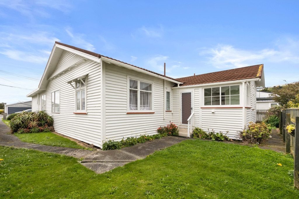 17 Puriri Street, Miramar, Wellington - Carousel 2
