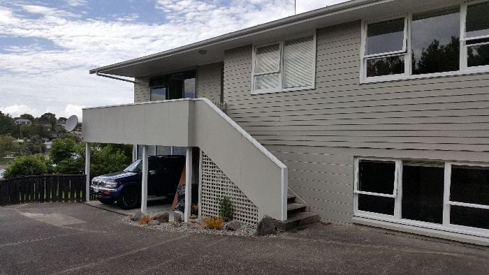 2/36 Knightsbridge Drive, Forrest Hill, Auckland - Carousel 1