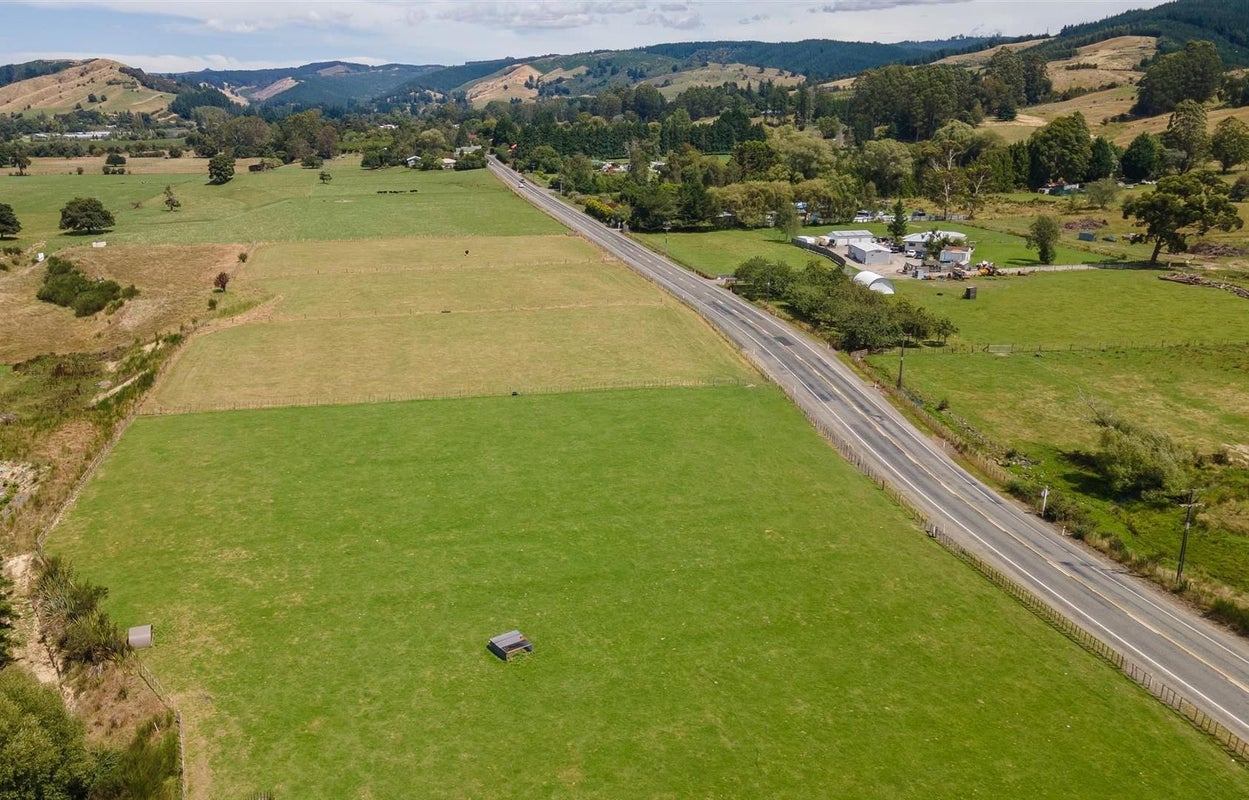 569 Wakefield-Kohatu Highway, Foxhill - Carousel 2