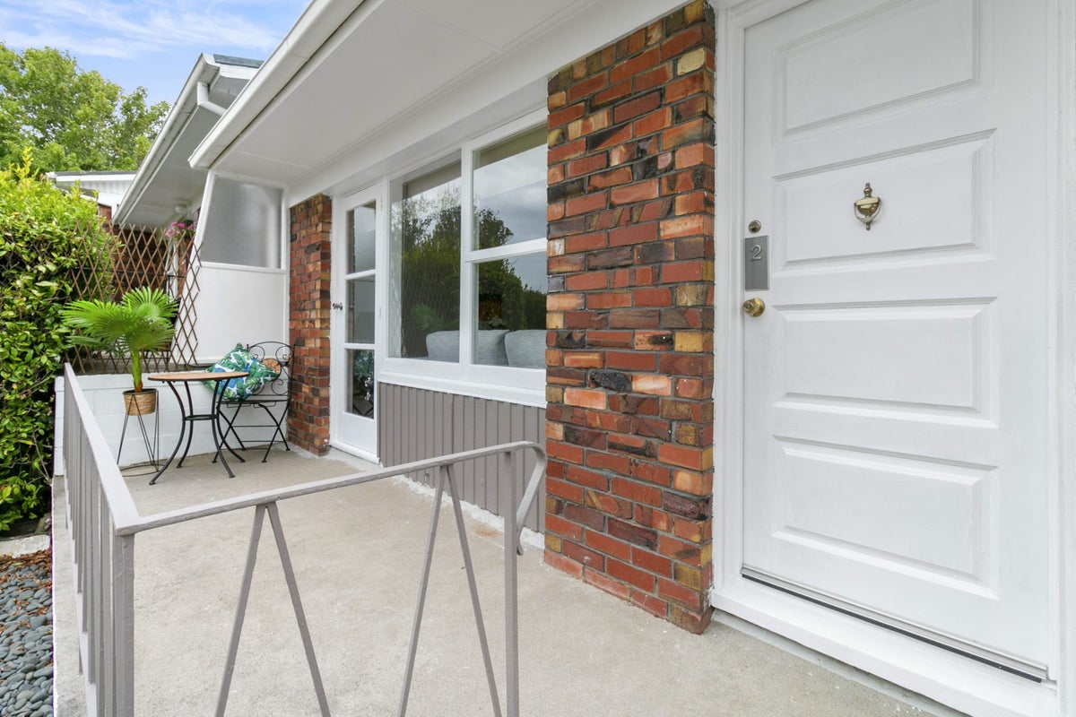 2/23 Ashwell Street, Kohimarama, Auckland - Carousel 2