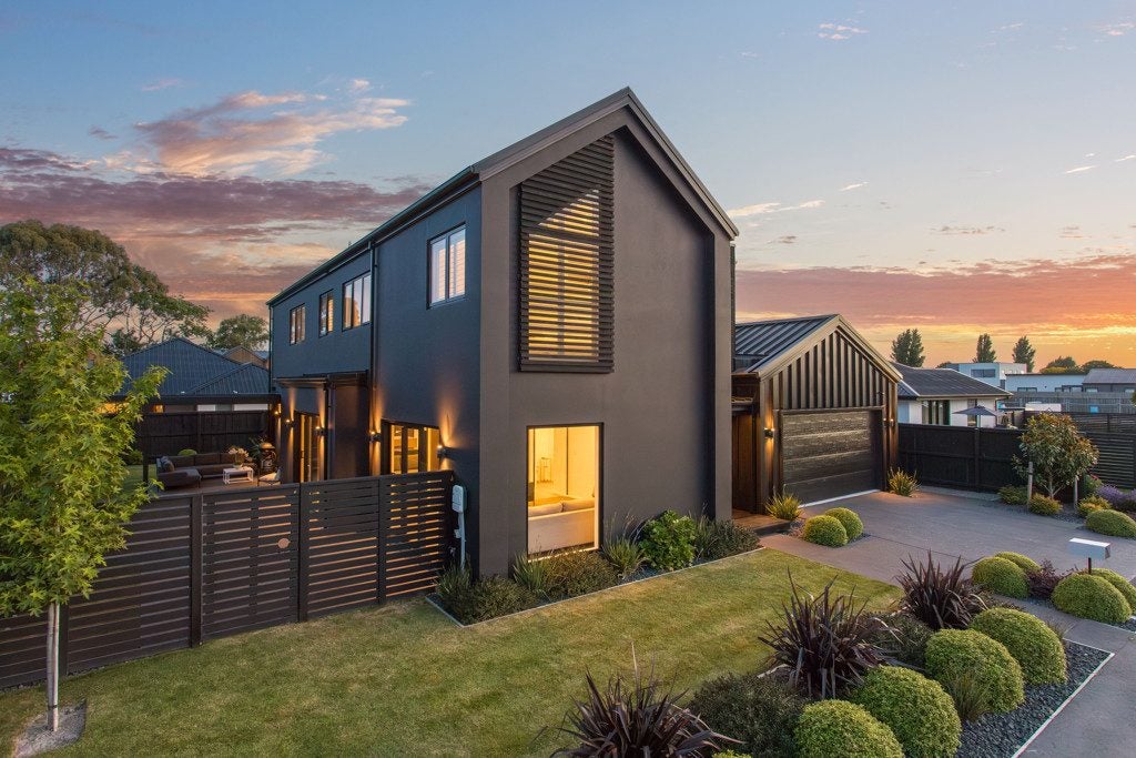 21 Walter Case Drive, Harewood, Christchurch - Carousel 1