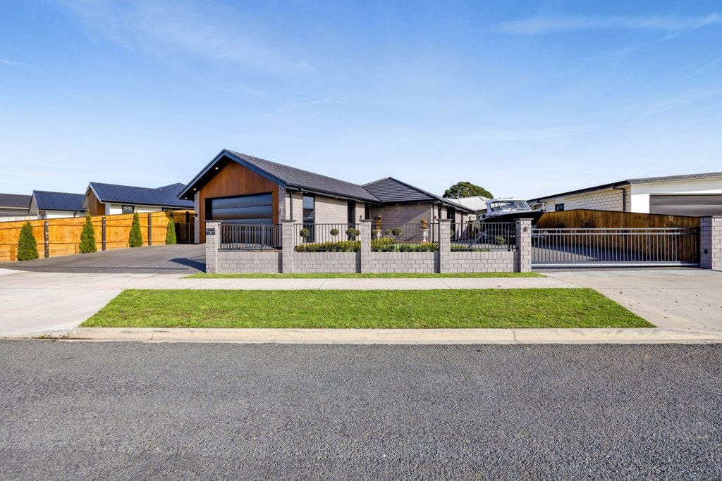 11 Rua Place, Bell Block, New Plymouth - Carousel 37