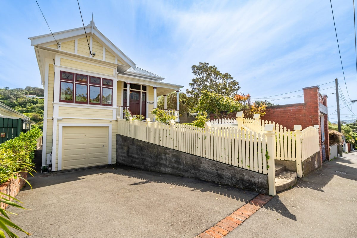 40 Mckinley Crescent, Brooklyn, Wellington, Wellington - Carousel 1