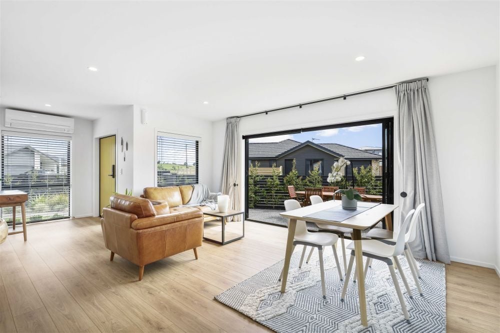 19 Faber Place, Rototuna North, Hamilton - Carousel 2